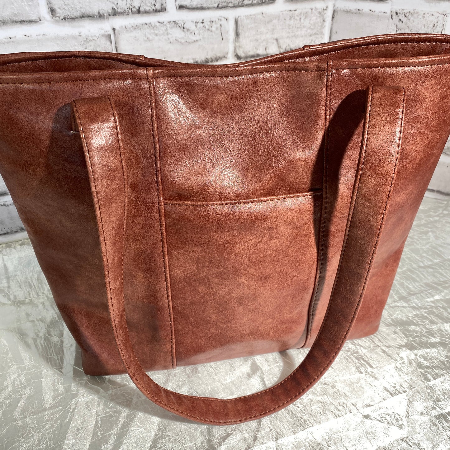 Large Tote in brown vinyl