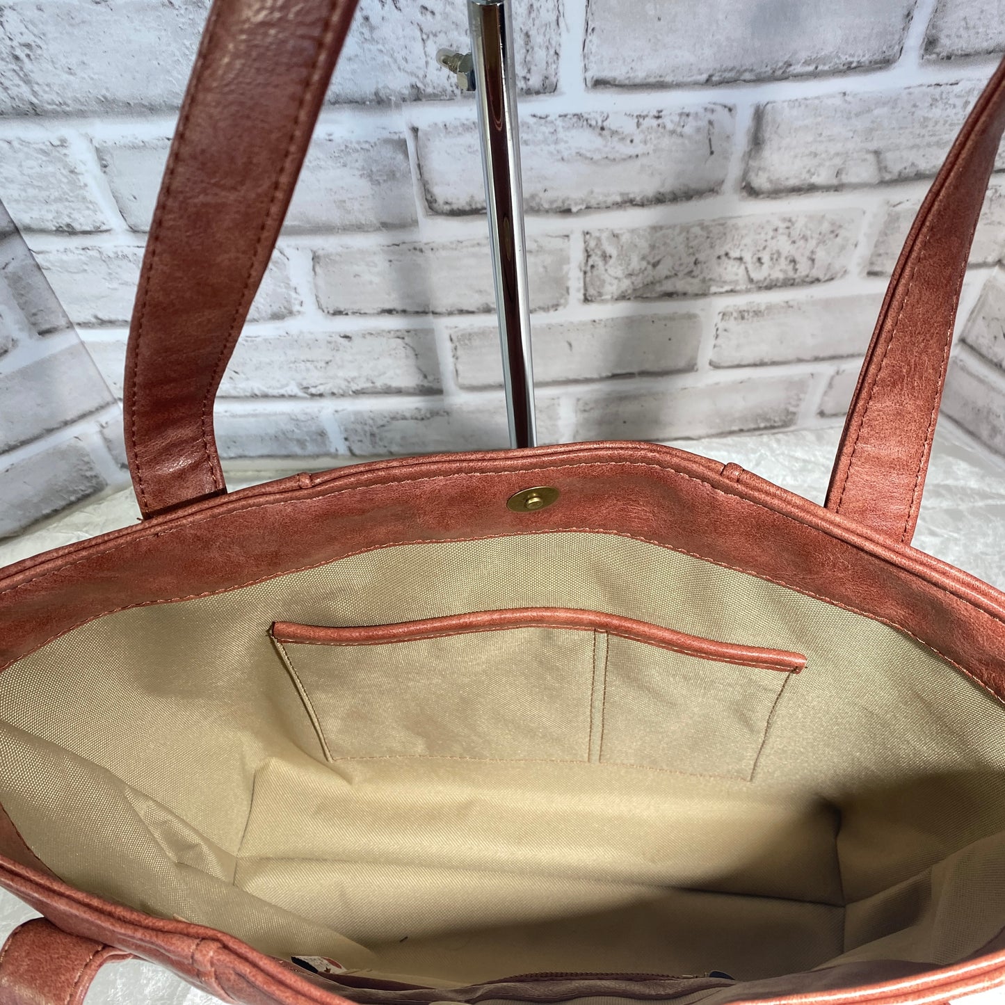 Large Tote in brown vinyl