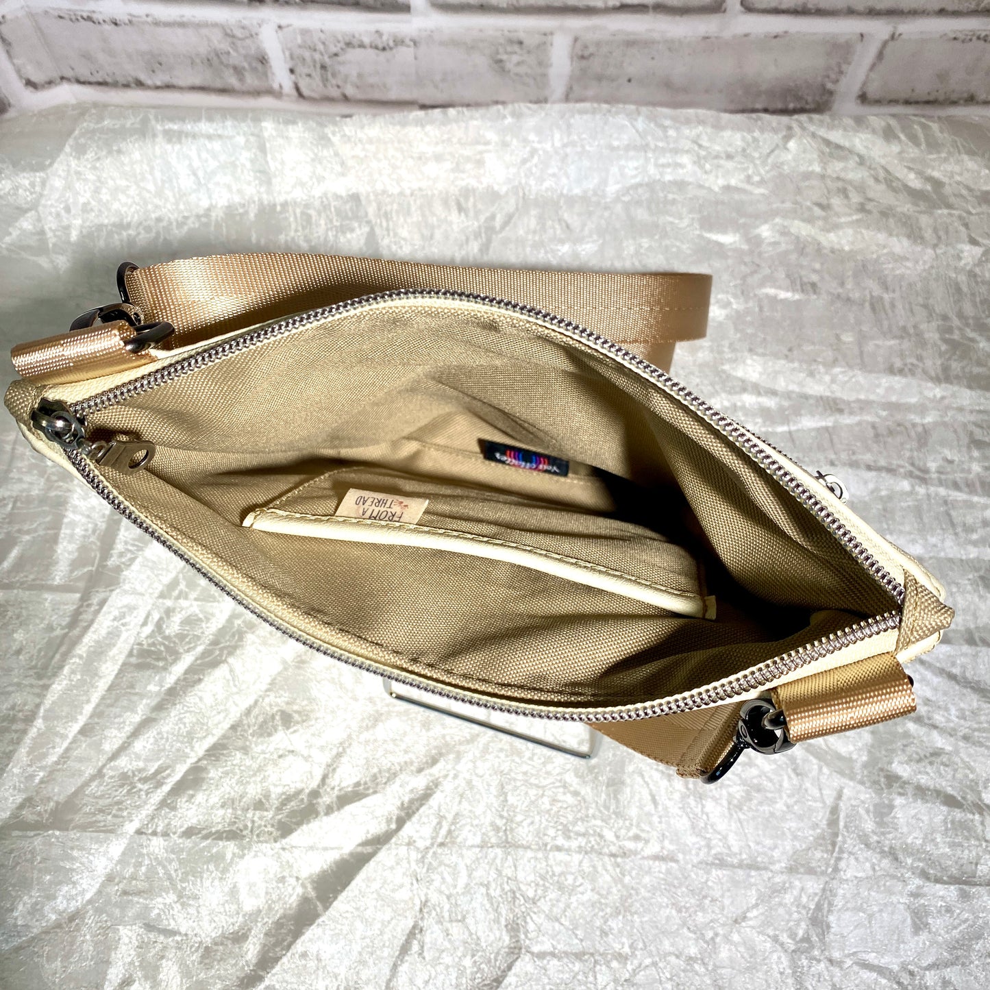 Koda Crossbody Bag beige off white
