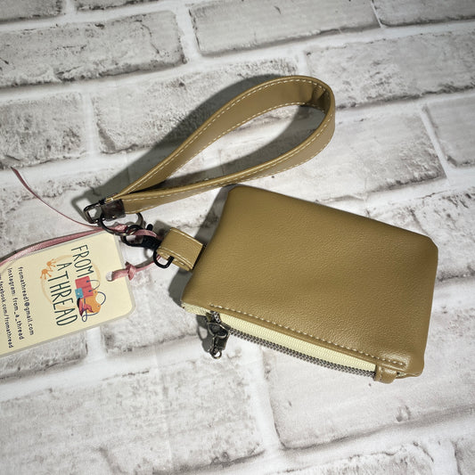 Keychain wristlet zipper pouch