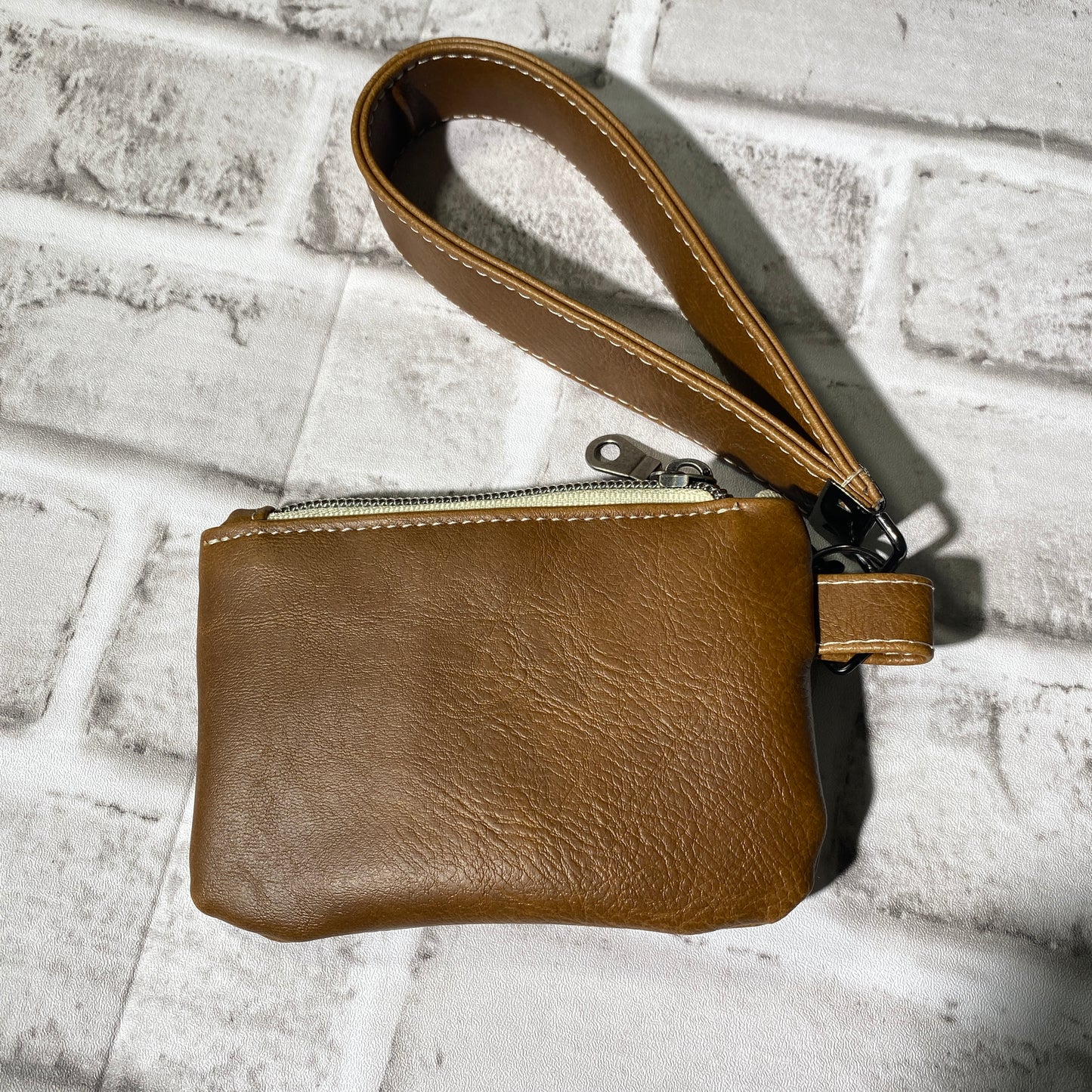 Keychain wristlet zipper pouch