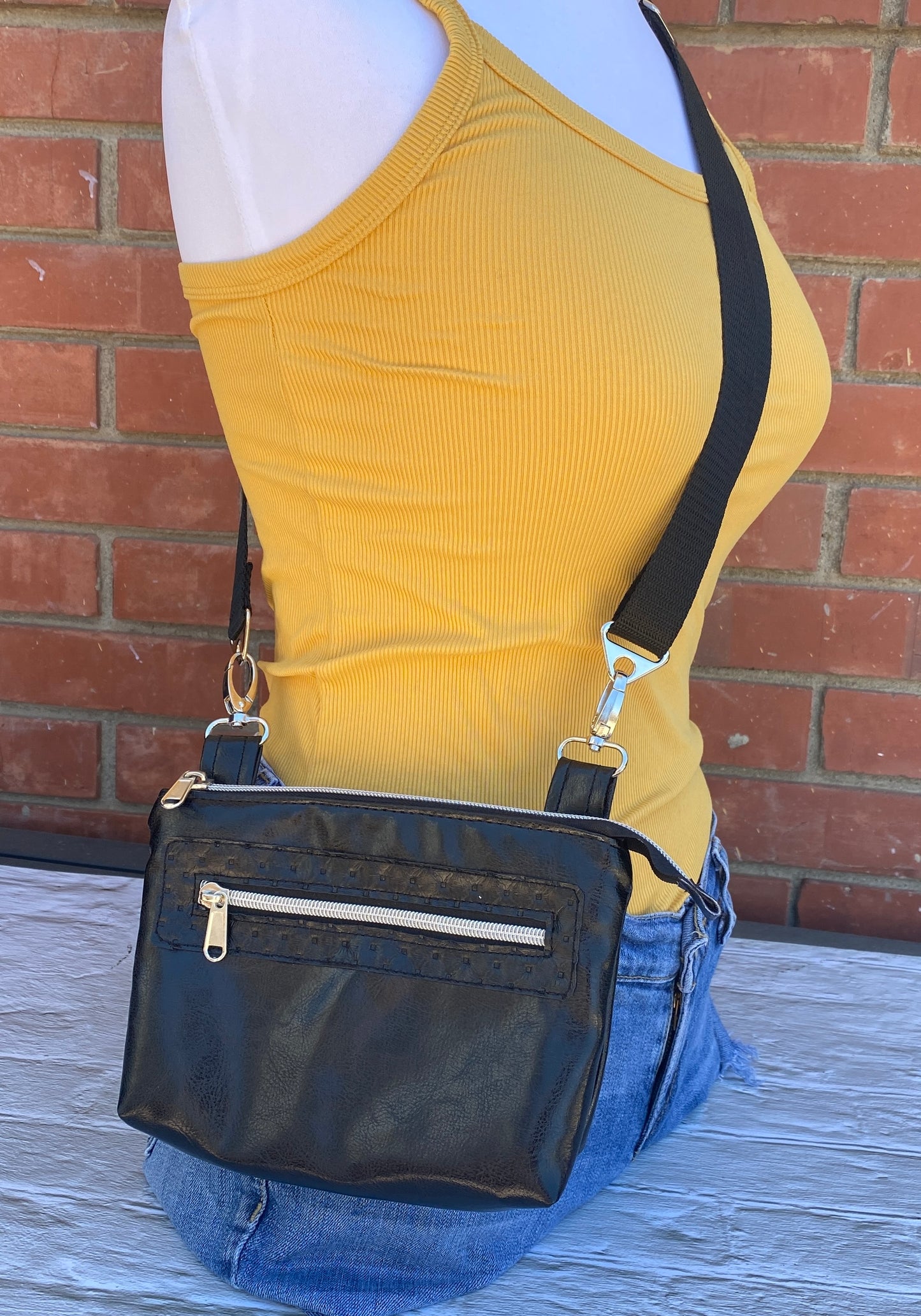 Switch Bag in black (sample bag)